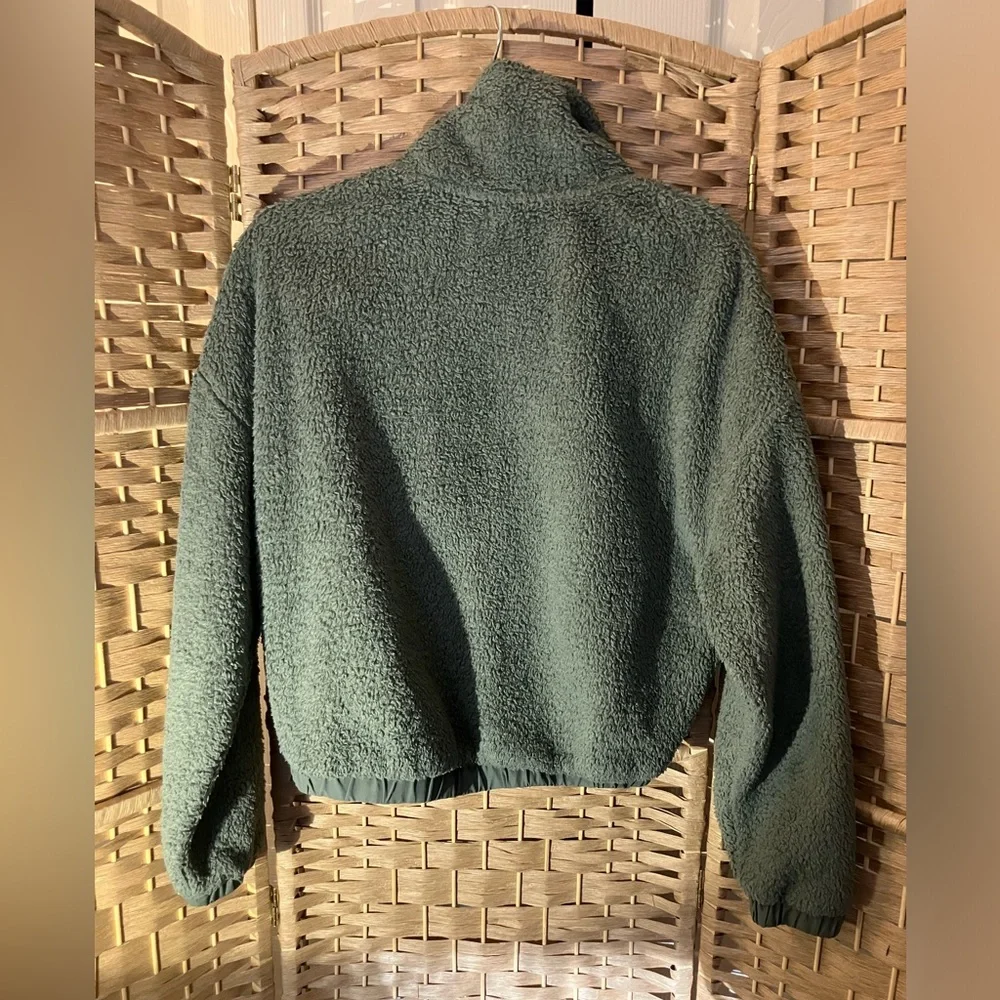 Vuori Cozy Sherpa Jacket - Picture 2 of 10